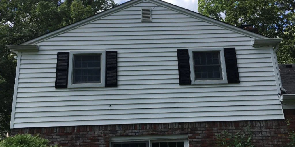 house washing before selling home in Indiana